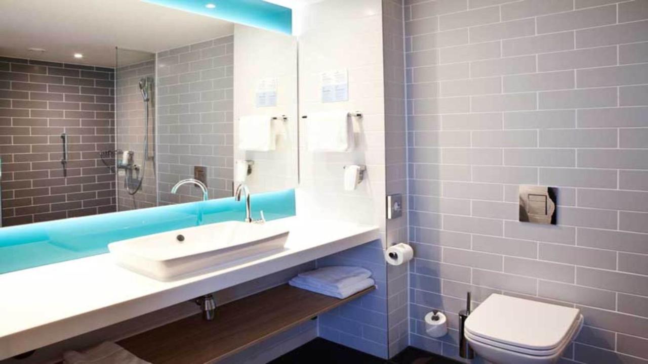 Holiday Inn Express Bochum By Ihg Екстер'єр фото
