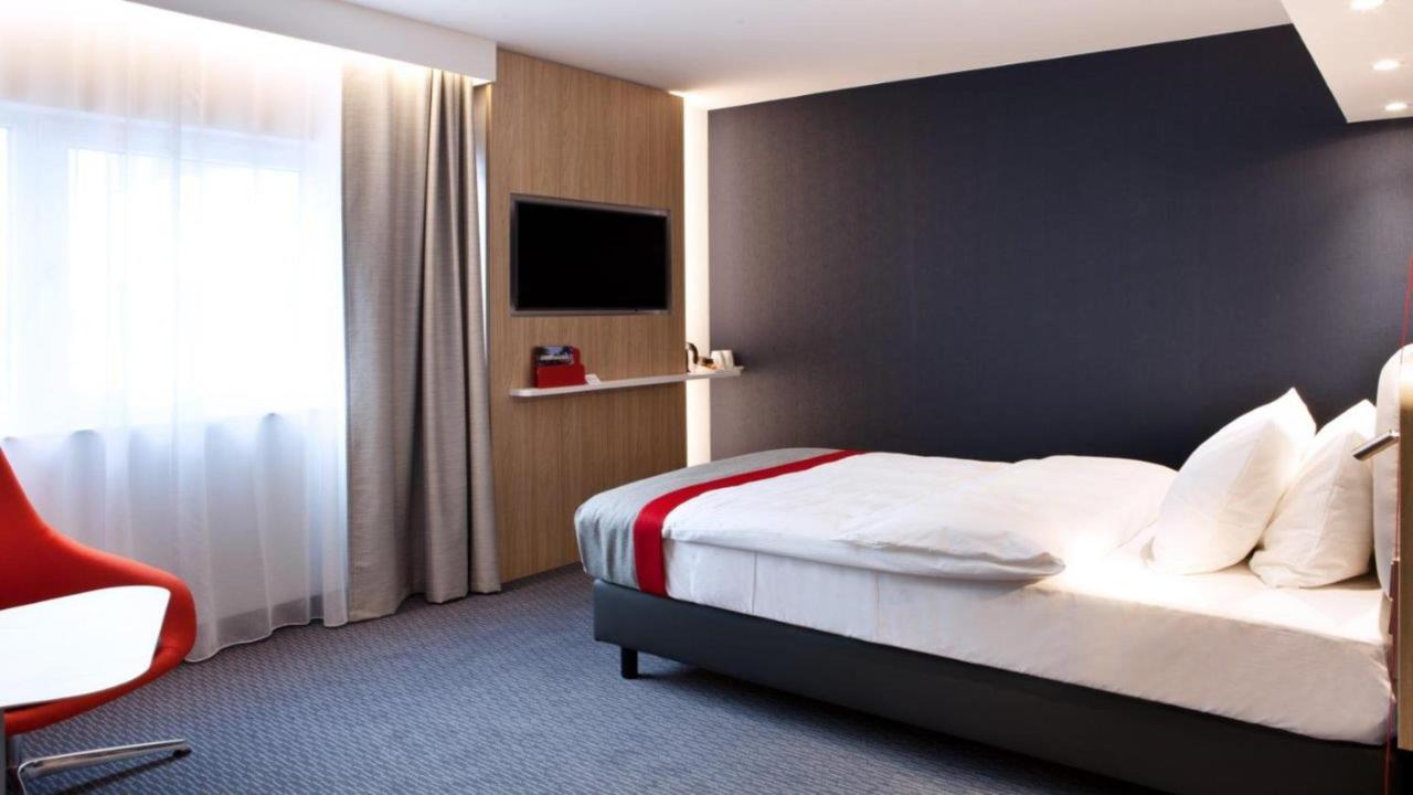 Holiday Inn Express Bochum By Ihg Екстер'єр фото