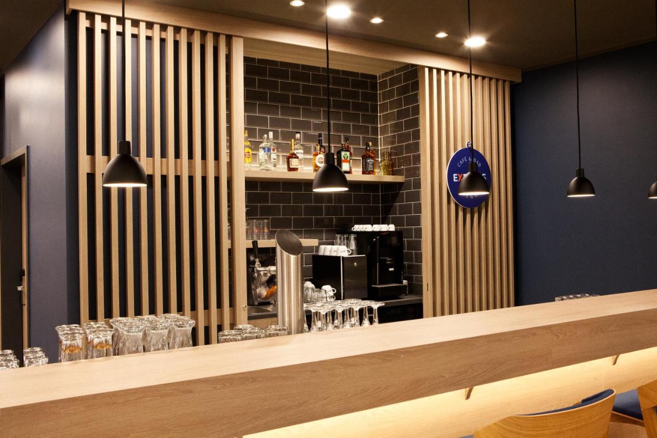 Holiday Inn Express Bochum By Ihg Екстер'єр фото