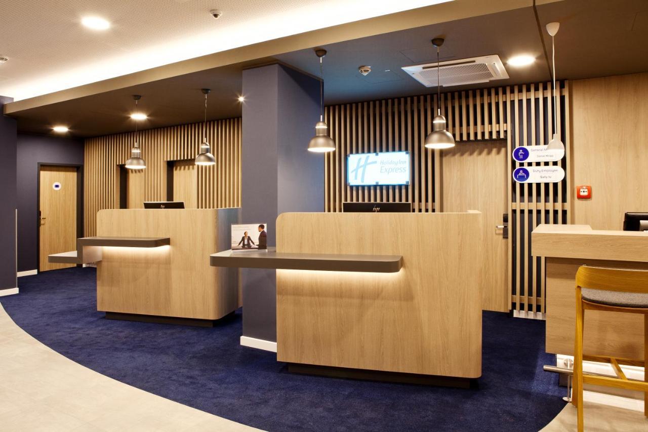 Holiday Inn Express Bochum By Ihg Екстер'єр фото