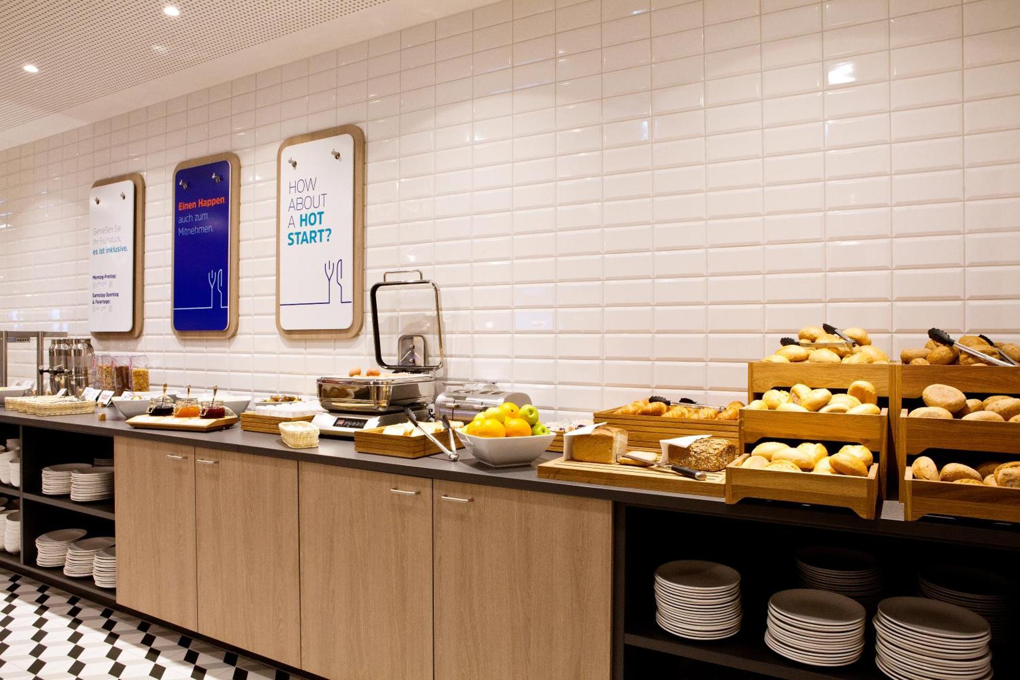 Holiday Inn Express Bochum By Ihg Екстер'єр фото