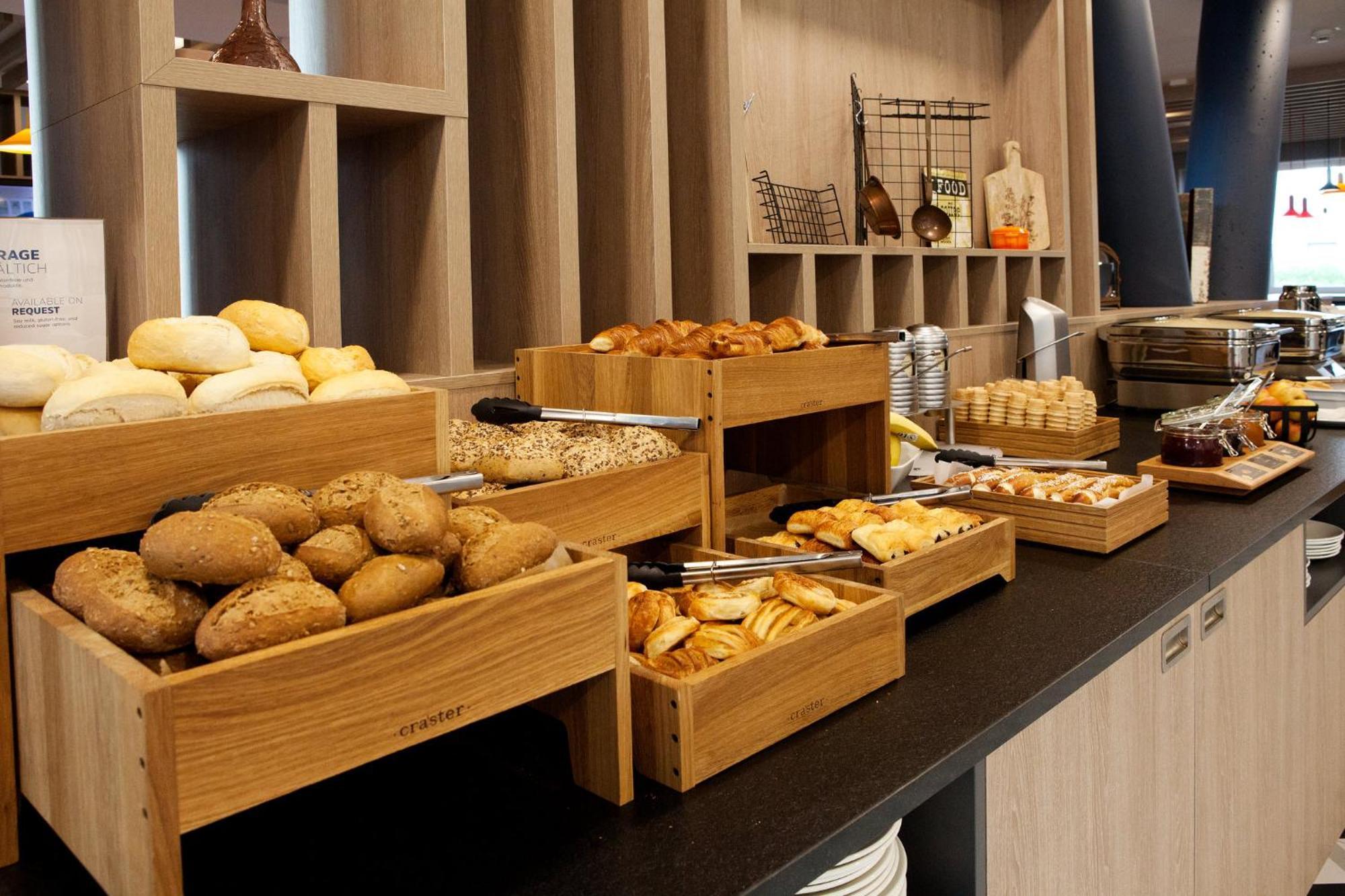 Holiday Inn Express Bochum By Ihg Екстер'єр фото