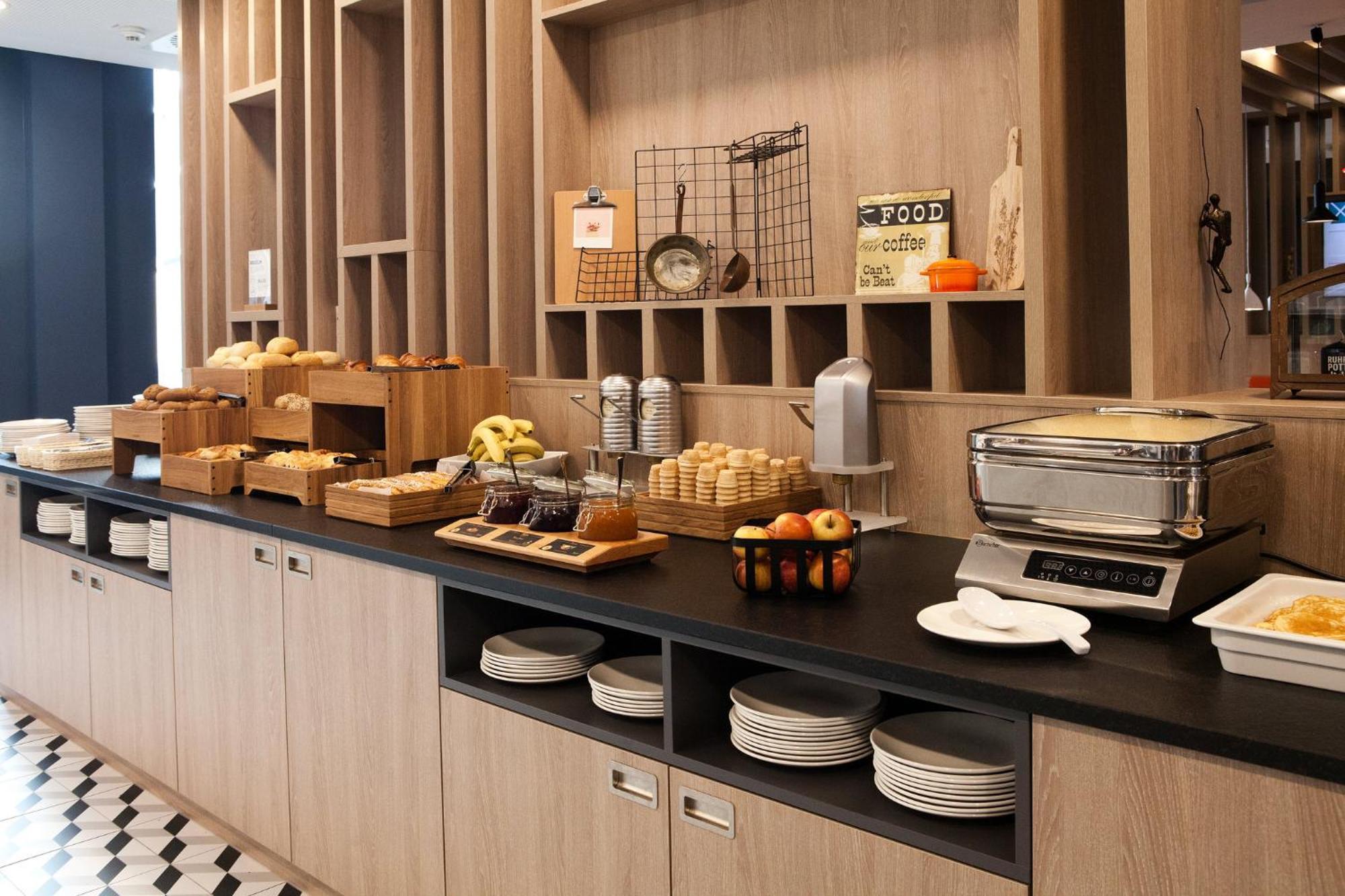 Holiday Inn Express Bochum By Ihg Екстер'єр фото