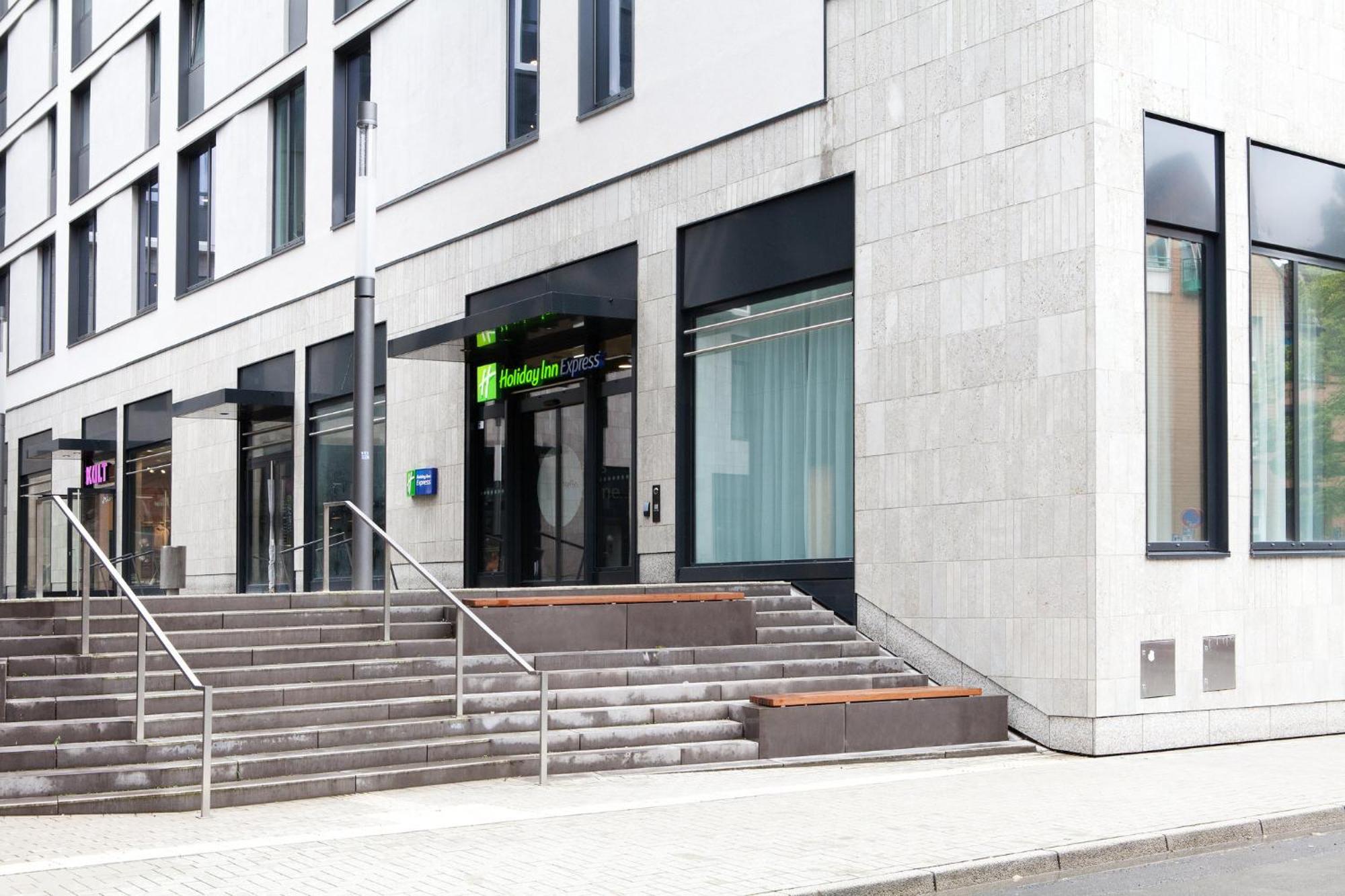 Holiday Inn Express Bochum By Ihg Екстер'єр фото