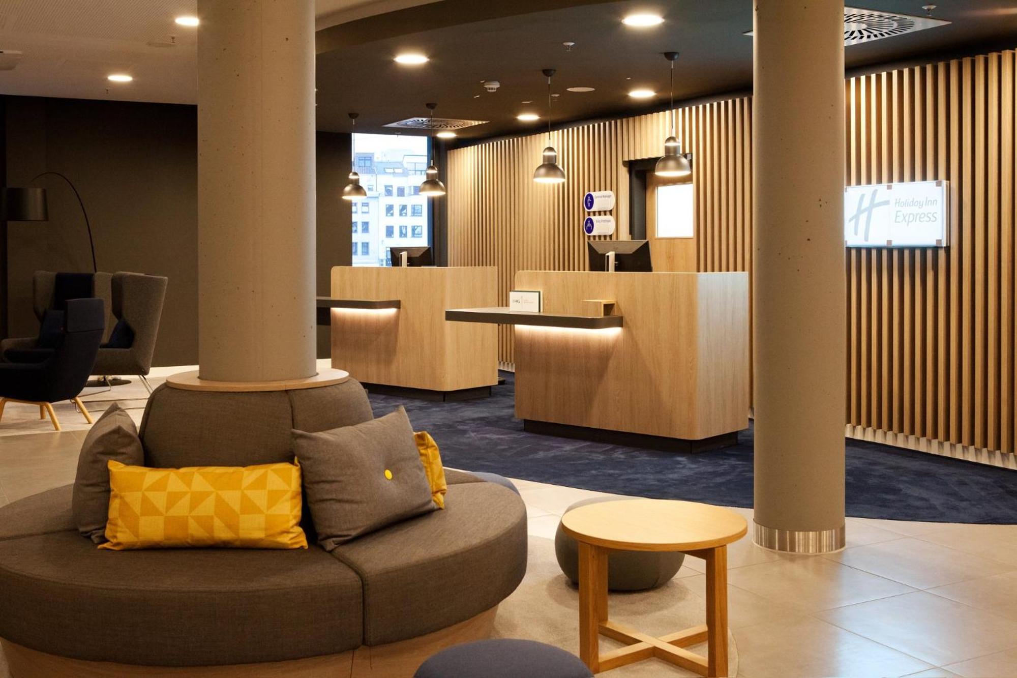 Holiday Inn Express Bochum By Ihg Екстер'єр фото