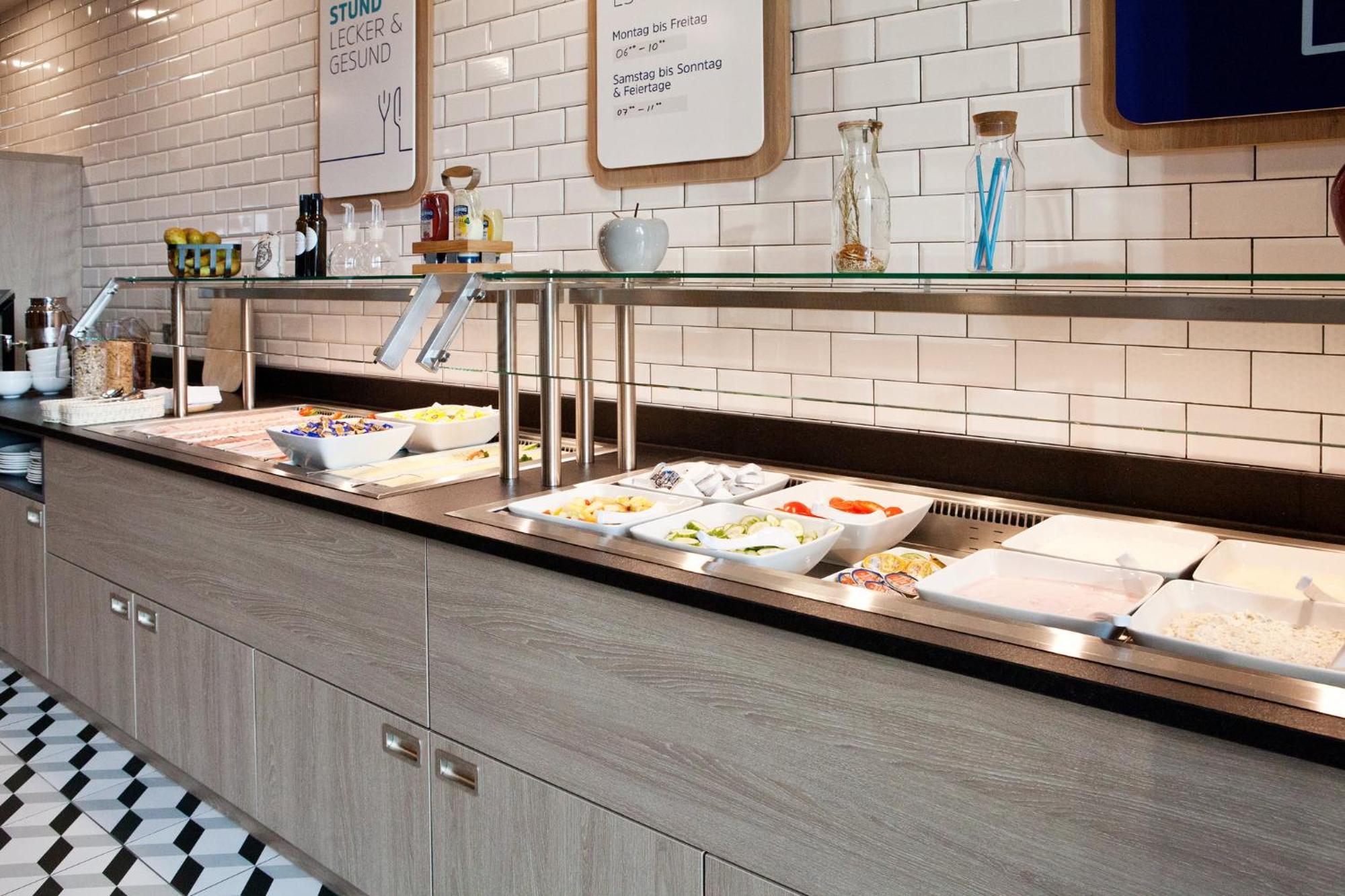 Holiday Inn Express Bochum By Ihg Екстер'єр фото